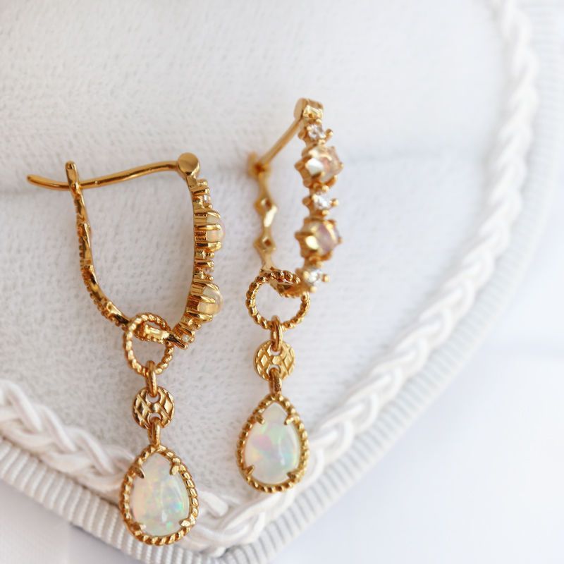 Opal Earring
