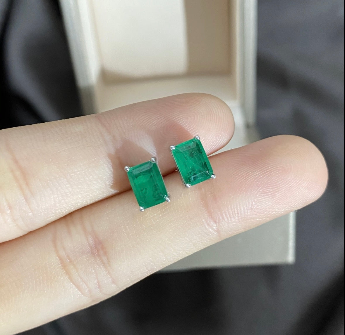 Emerald Green Earrings